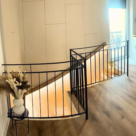 Ahat Apartment- Modern Near Center & Free Parking Maribor