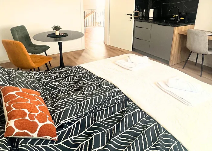 Apartment Ahat *